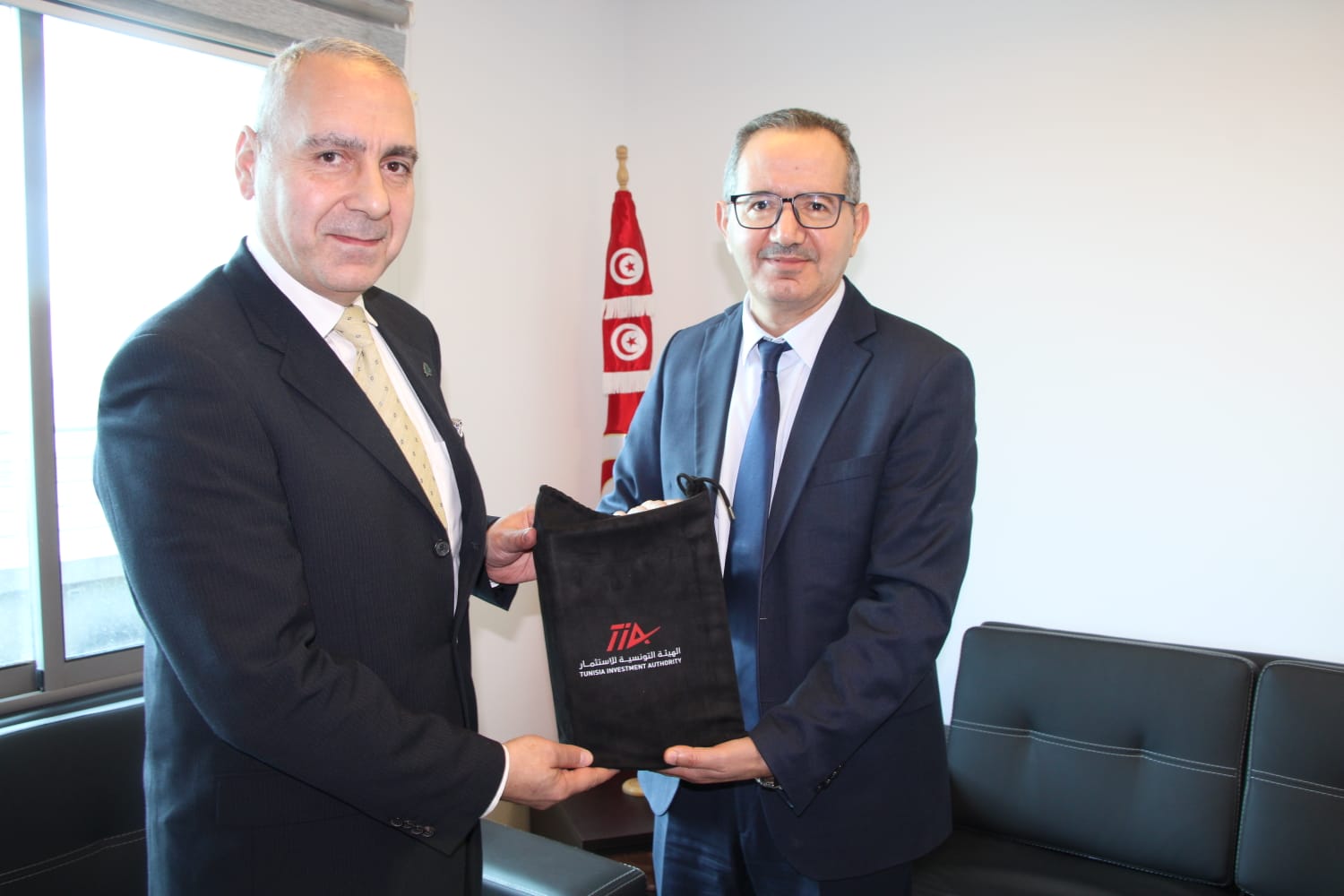 الهيئة التونسية للاستثمار تستقبل سفير لبنان